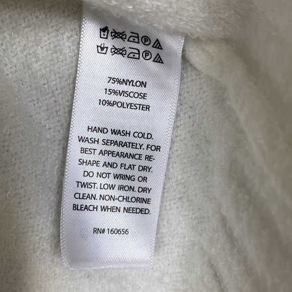 Rachel Zoe turtleneck cream sweater super soft Medium minimalist chic city - Picture 6 of 9